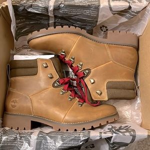 NWT Timberland Ellendale Mid Hiker Boots